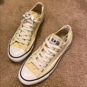Yellow converse